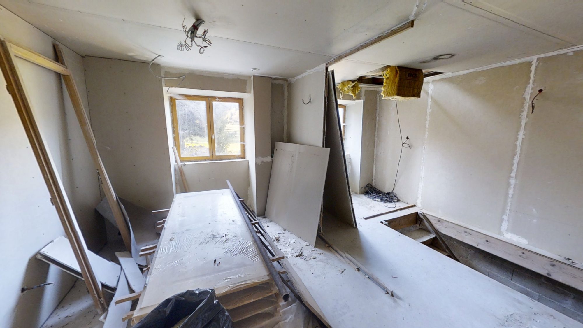 Maison - 6 pièces - 210 m² - Riotord (43220)