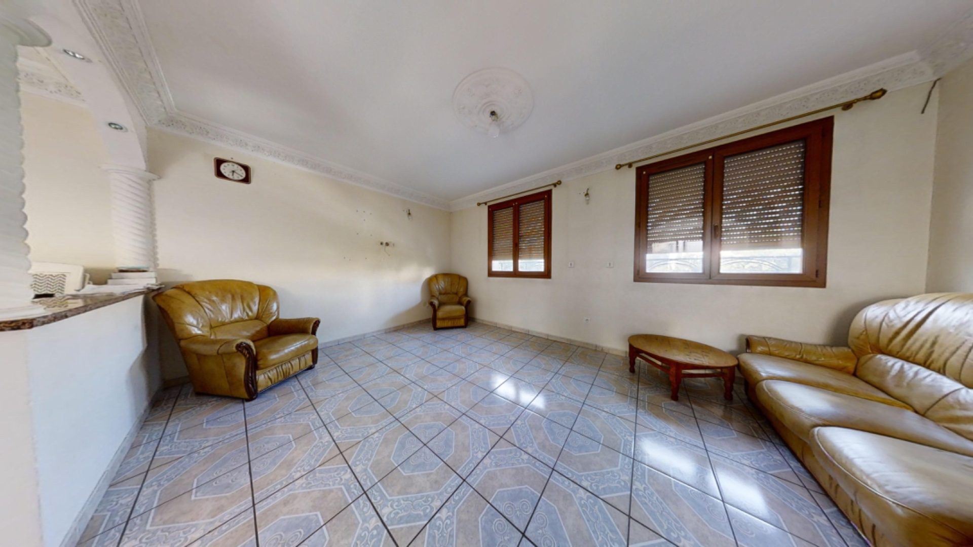 Grande maison de ville Saint-Étienne Bellevue, petit extérieur et terrasse, proximité toutes commodités Saint-Étienne 42100