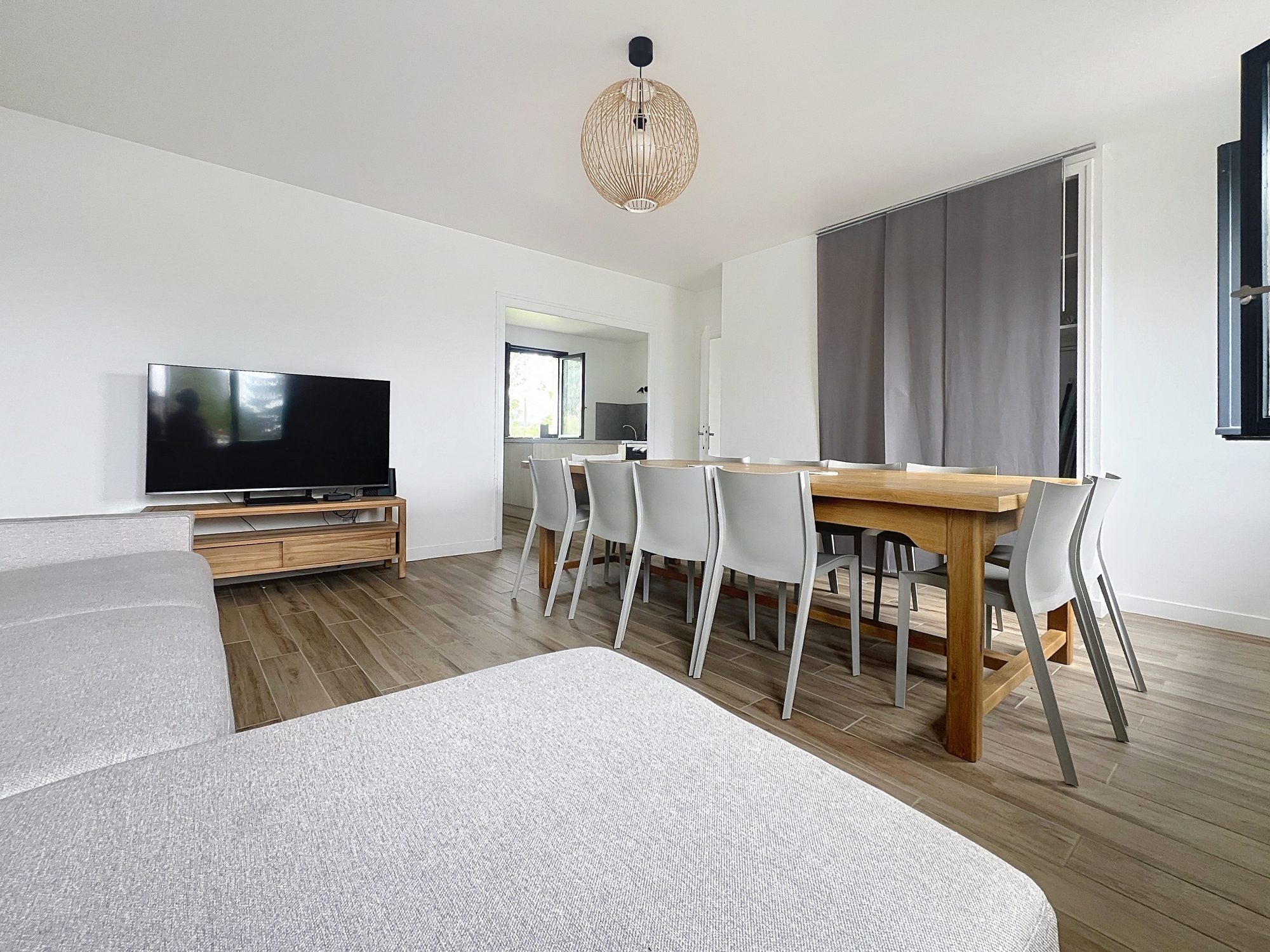 Maison de plain-pieds d'env 94 m² Vézelin-sur-Loire 42260