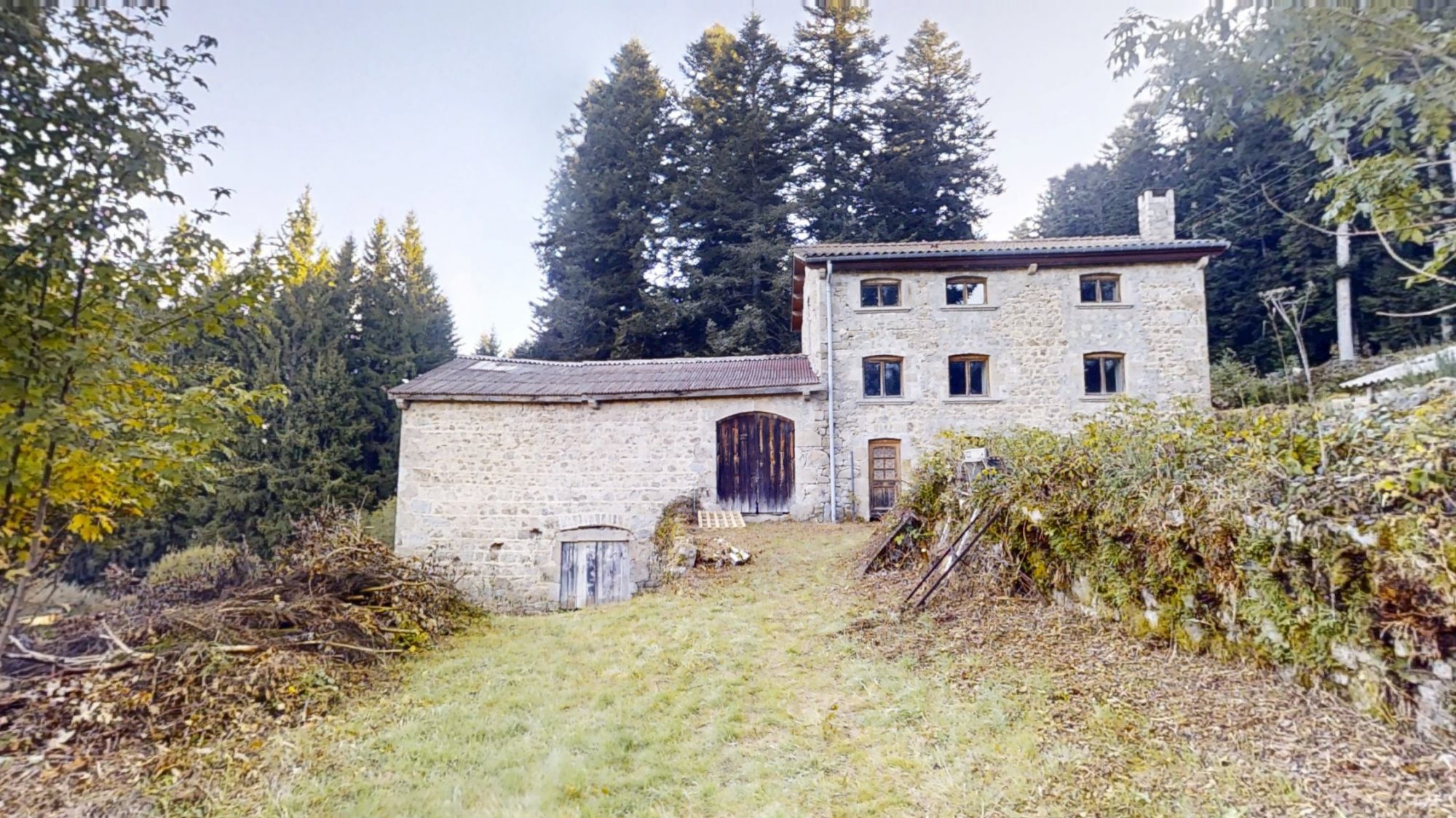 Maison - 6 pièces - 210 m² - Riotord (43220)