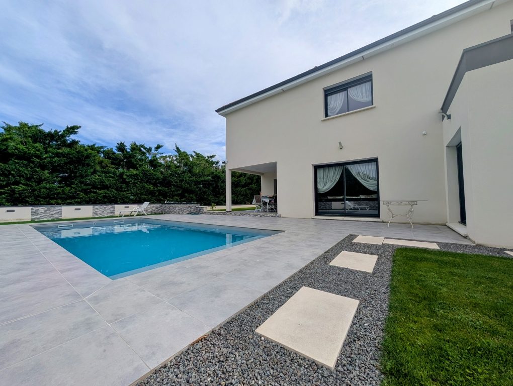 COTE D'OR (21) - FAUVERNEY - Superbe villa 6 pièces de 190 m² Fauverney 21110