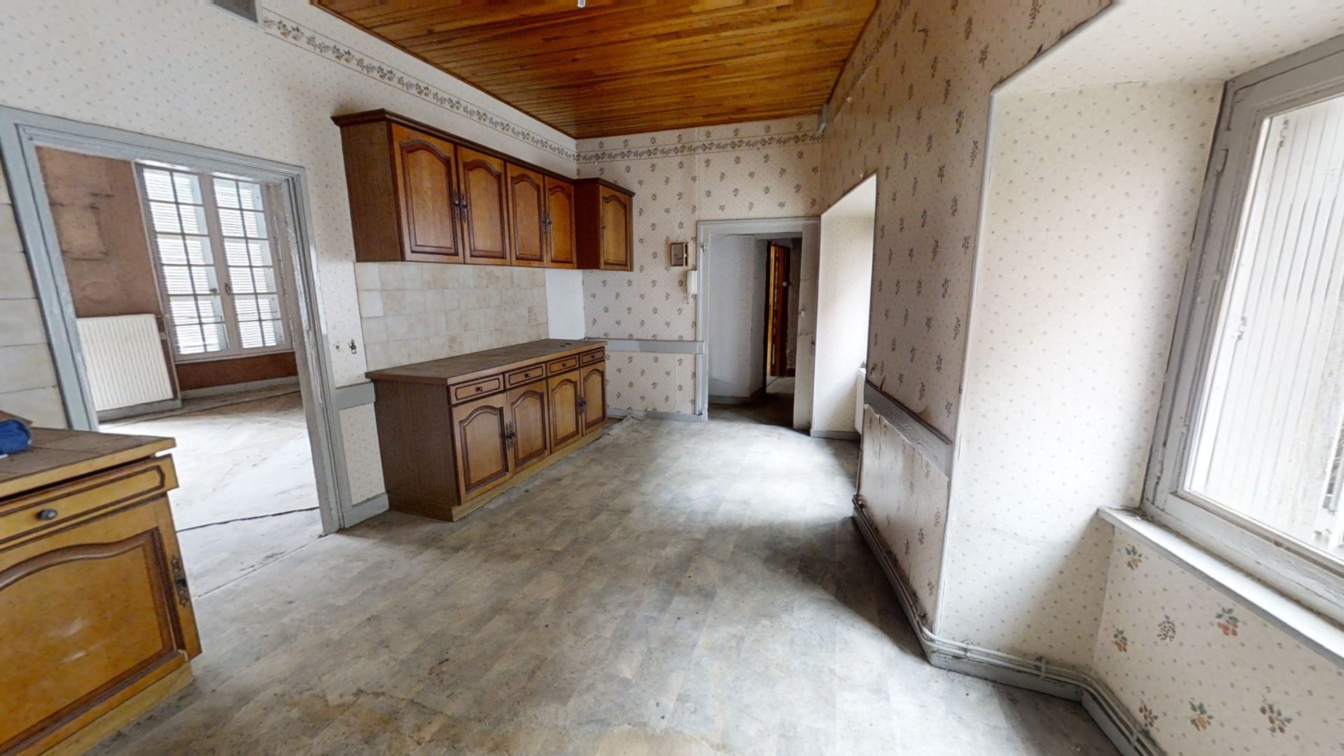 Maison avec local commercial Langeac 43300