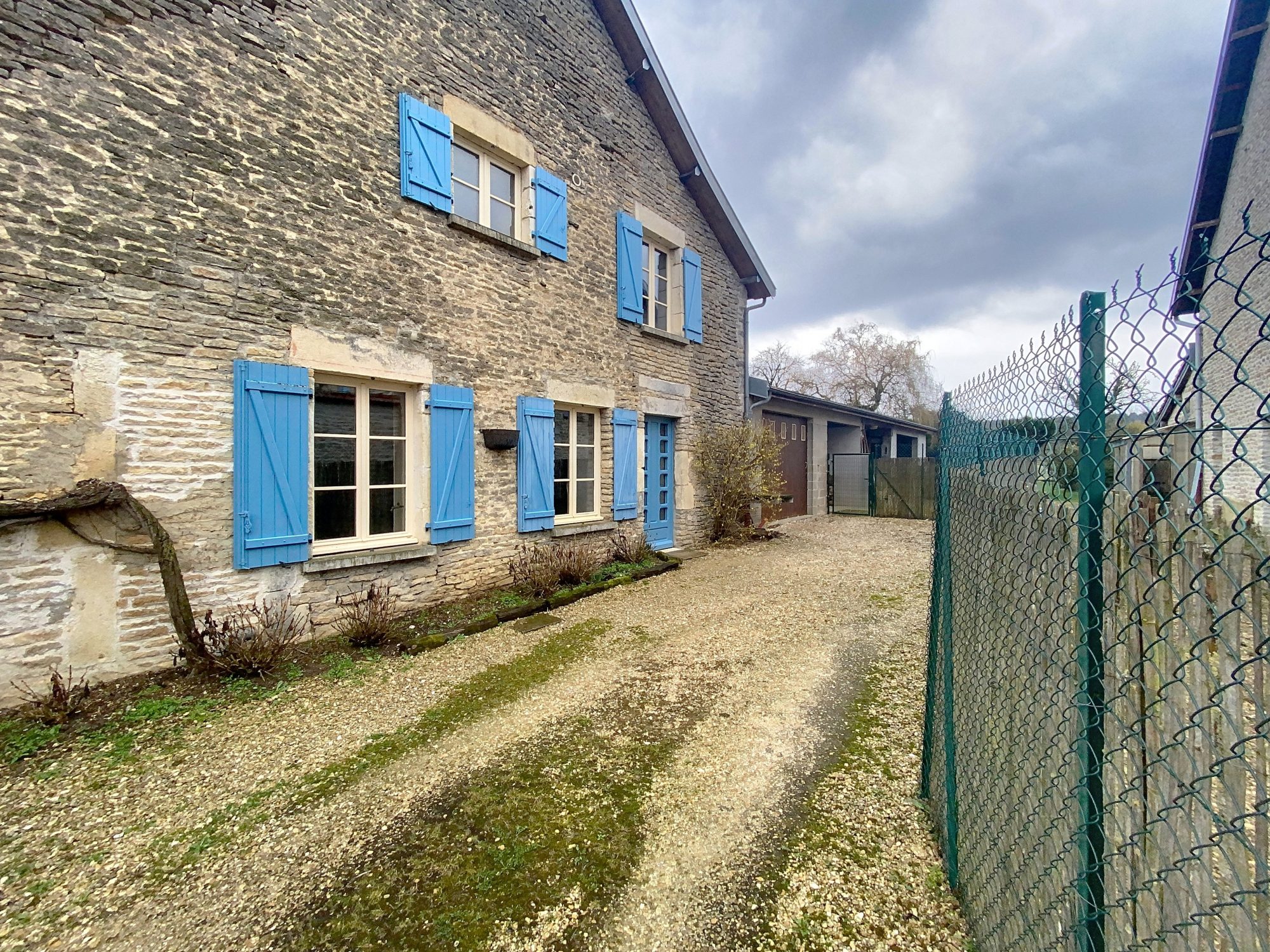 Corps de ferme proche Chaumont Semoutiers-Montsaon 52000