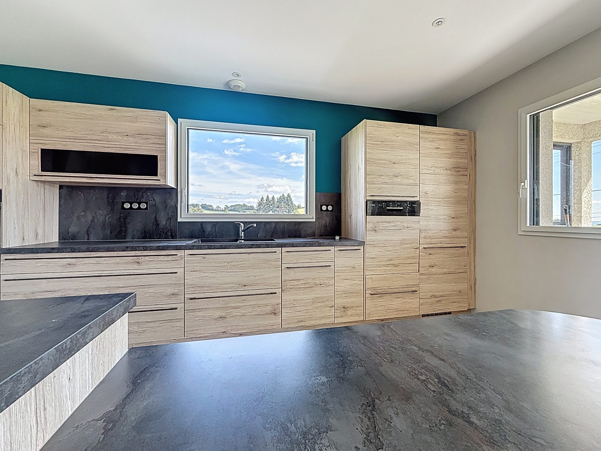 Maison plain-pied sur sous-sol complet d'env 102 m² Villechenève 69770