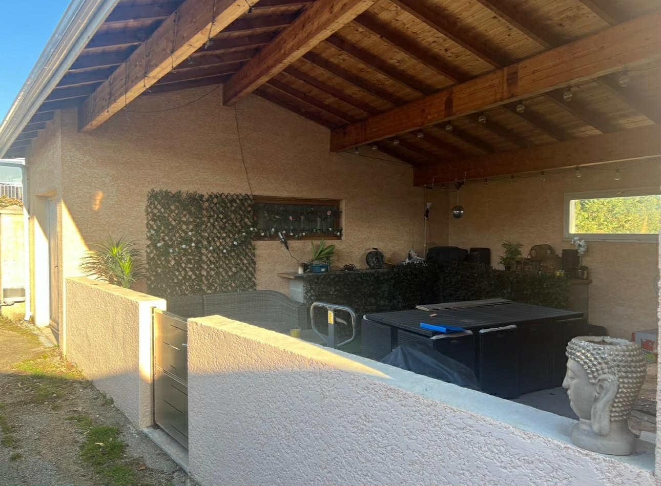 Maison - 8 pièces - 290 m² - Saint-Clair (07430)