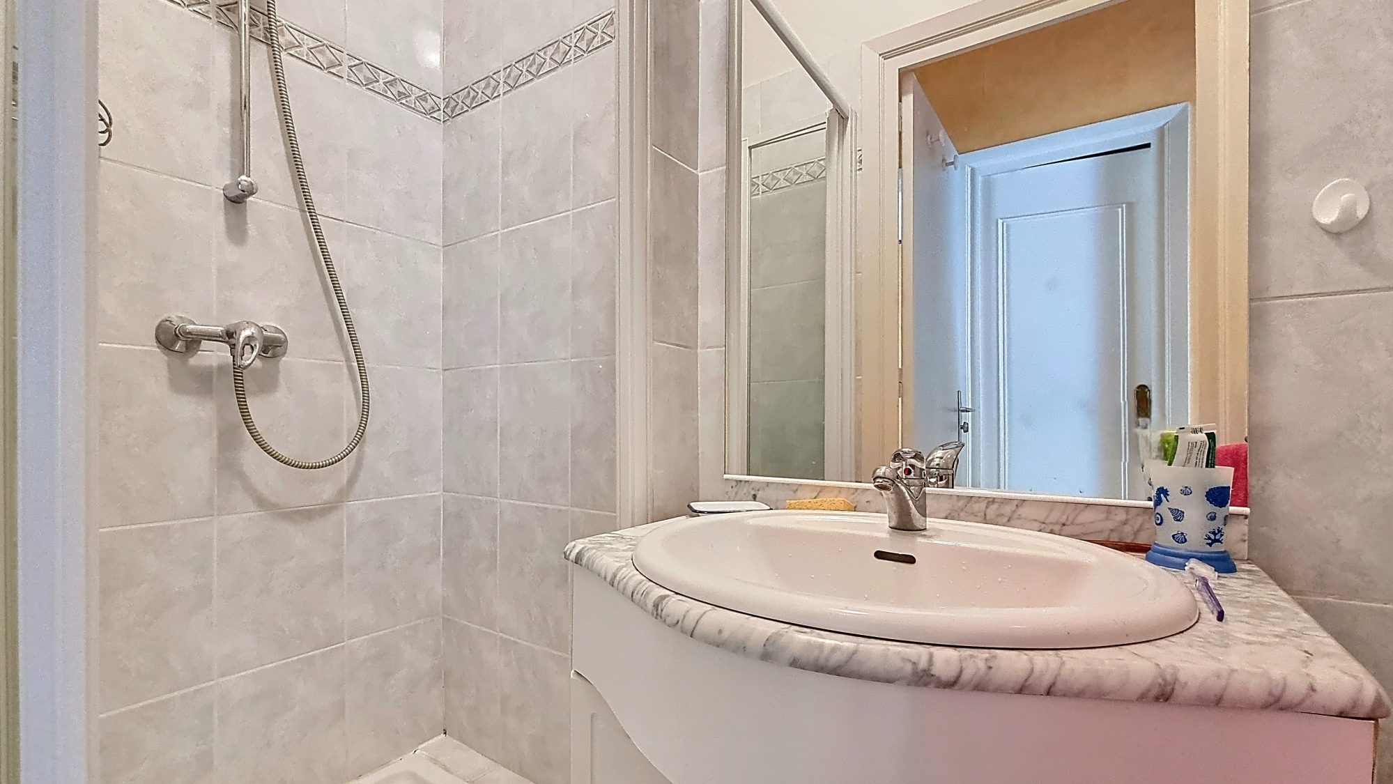 QUAI DE SAONE - T5 de 120 m² avec terrasse - garage Lyon 69001