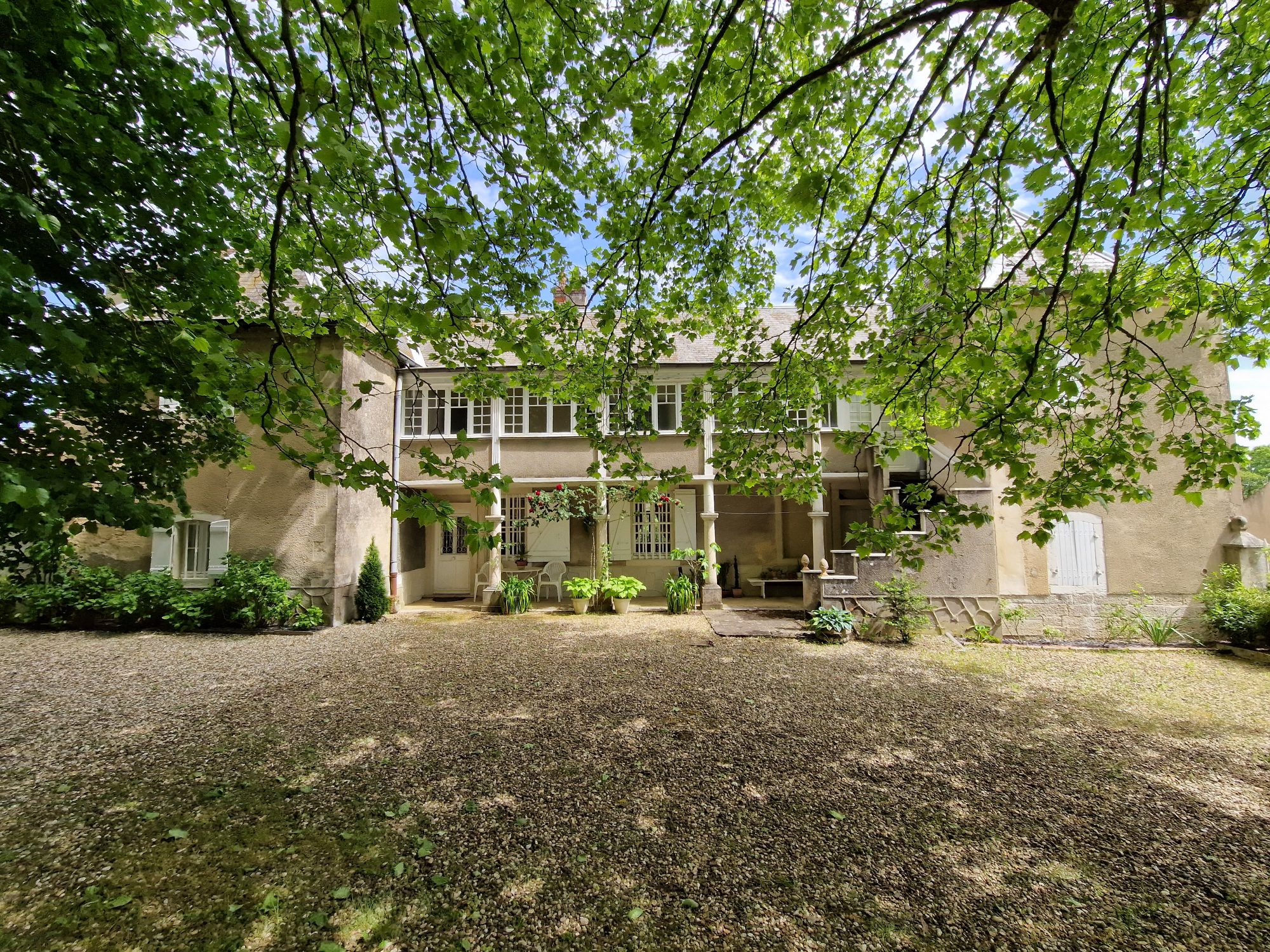 Propriété de caractère entre Chalon et Dole Chalon-sur-Saône 71100