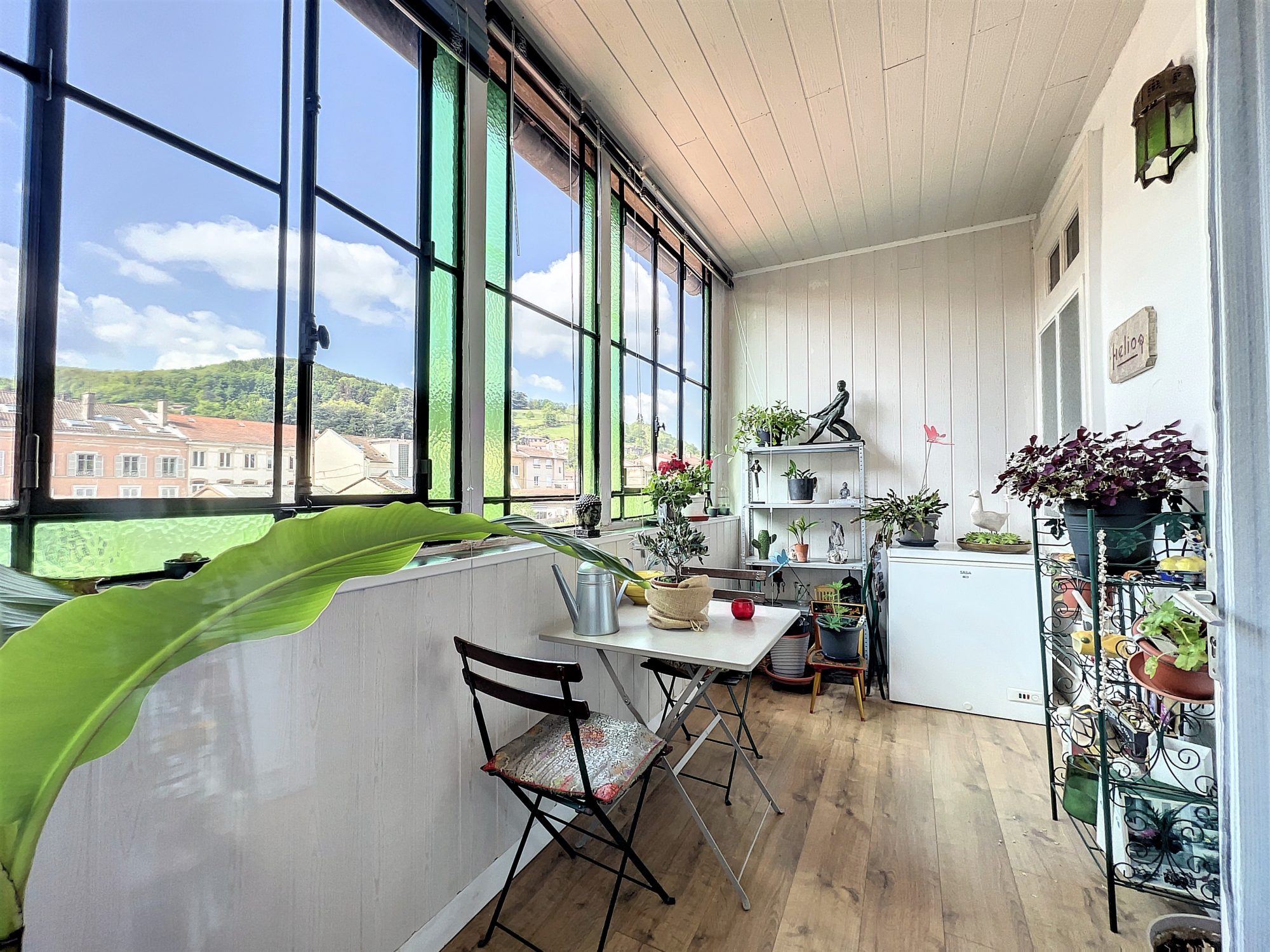 APPARTEMENT ATYPIQUE T3/T4 EN CENTRE VILLE