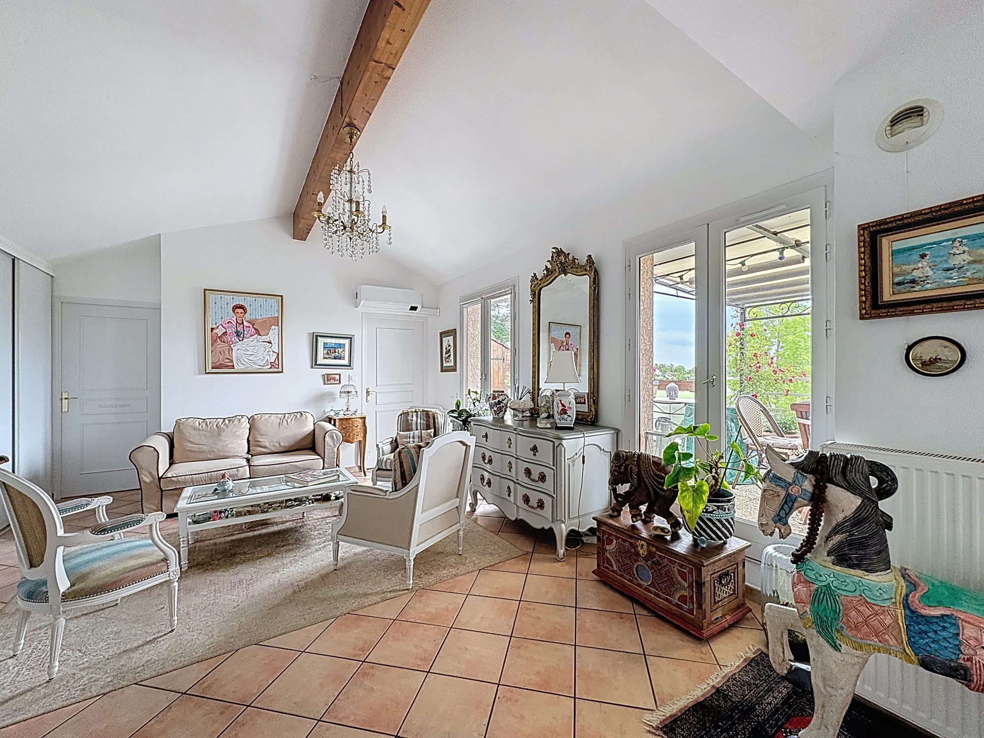 T3 dernier étage avec terrasse à vivre Tramoyes 01390