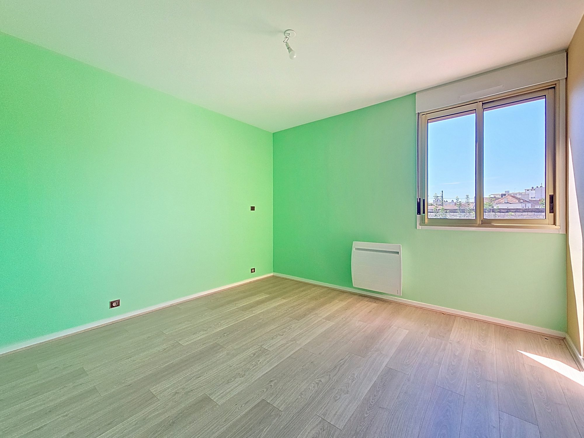 Grand T3/T4 entre le Place du 30 Octobre et le CHU Dijon 21000