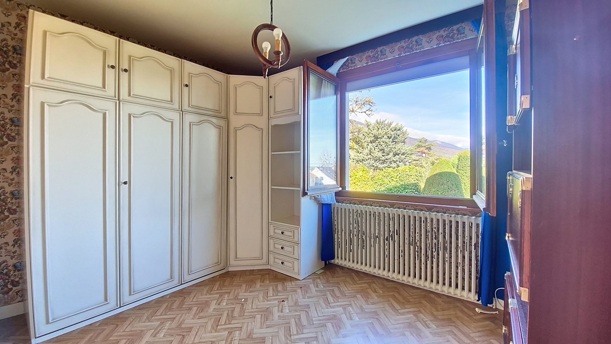 Ensemble immobilier de 2 maisons individuelles Thoiry 01710