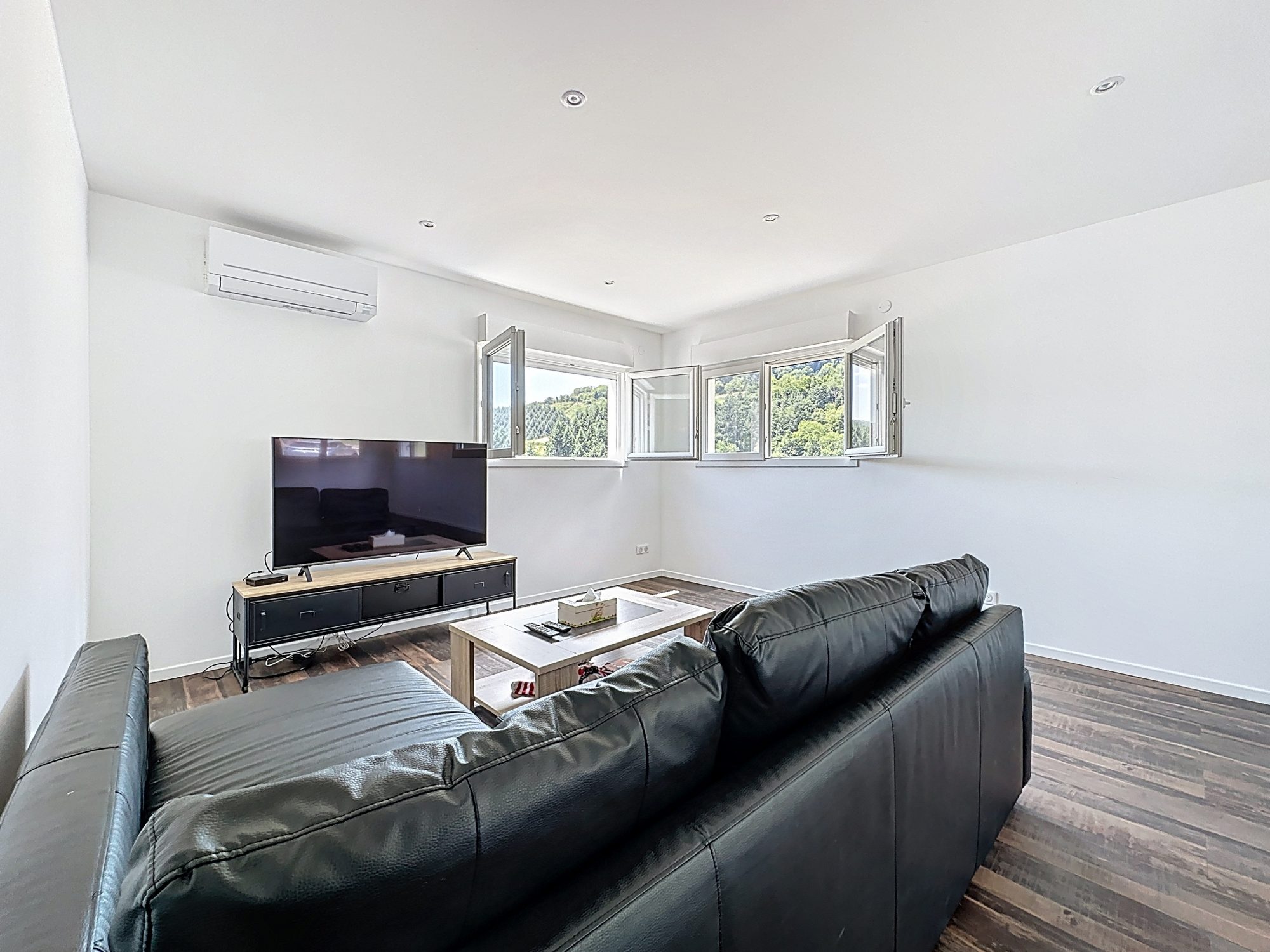 Maison spacieuse, lumineuse sans aucuns travaux intérieur à prévoir Tarare 69170