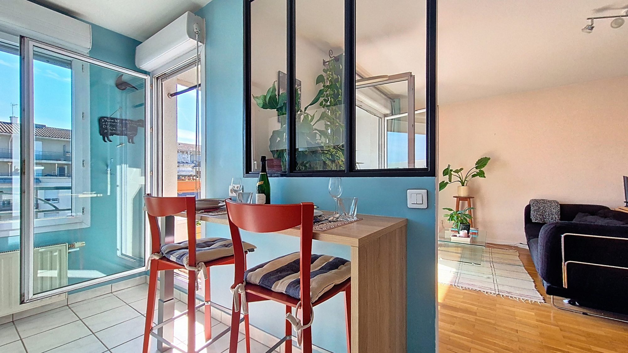 Lyon 3ᵉ – T2 dernier étage avec balcon, vue dégagée, parking et cave Lyon 69003