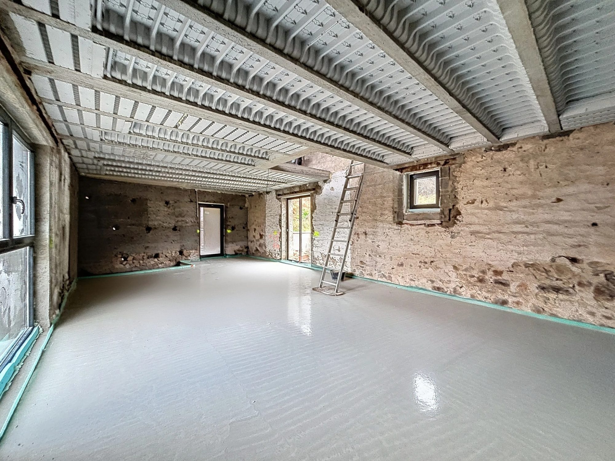 Grange à réhabiliter Env  110 m² Ternand 69620