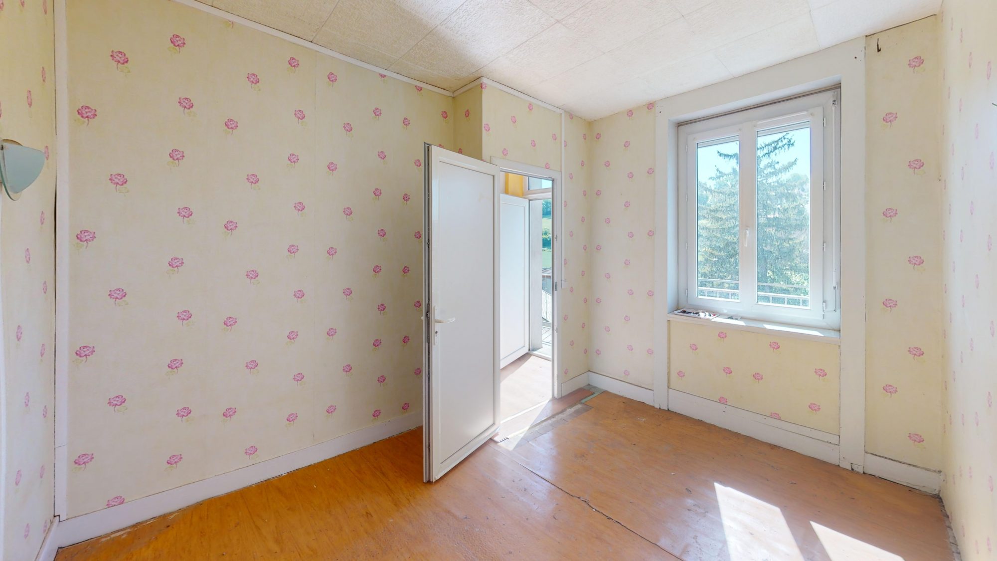 EXCLUSIVITÉ GTI! APPPARTEMENT T3 57m2 HAB., 2 CHAMBRES, PROCHE TOUTES COMMODITÉS, IDEAL INVESTISSEUR OU PRIMO ACCÉDANT! Unieux 42240