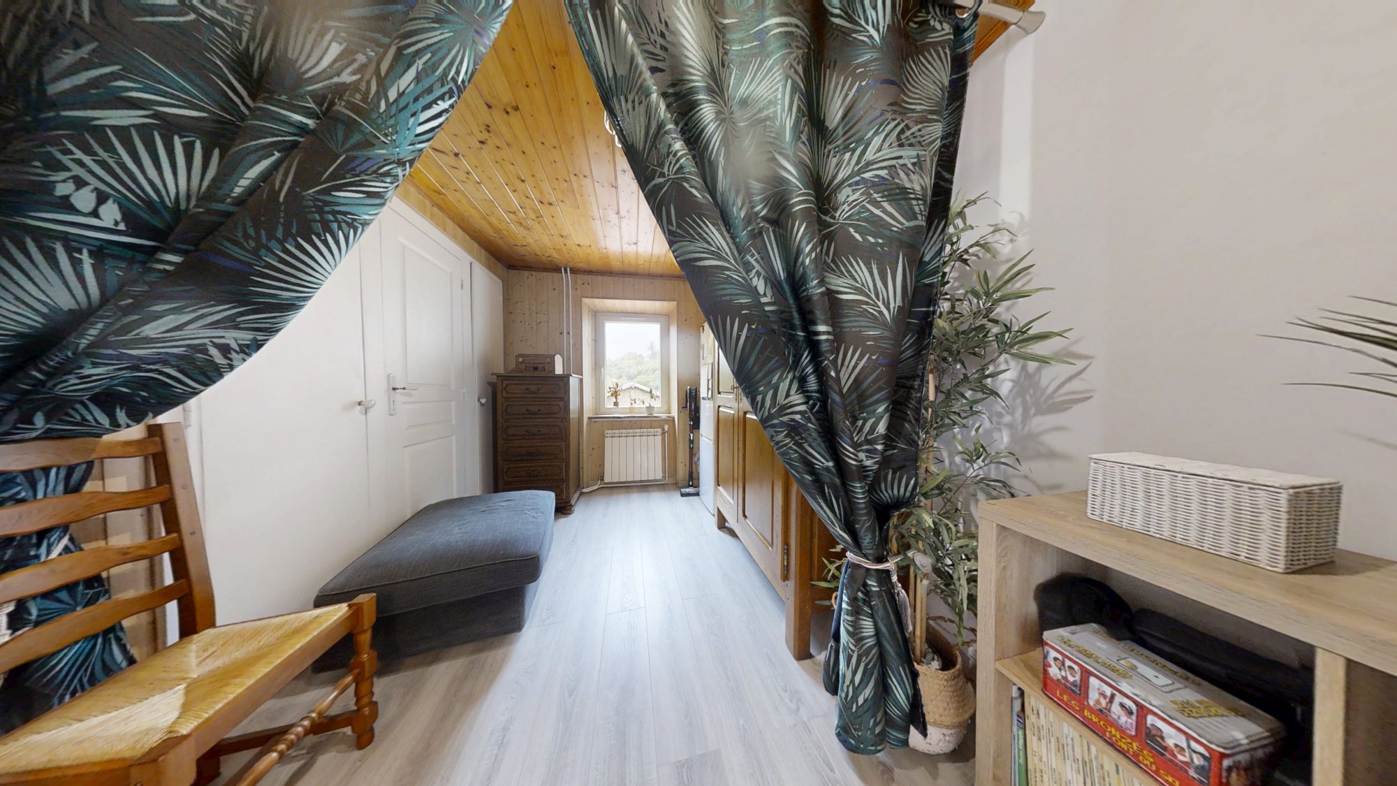 Maison - 5 pièces - 100 m² - Vanosc (07690)