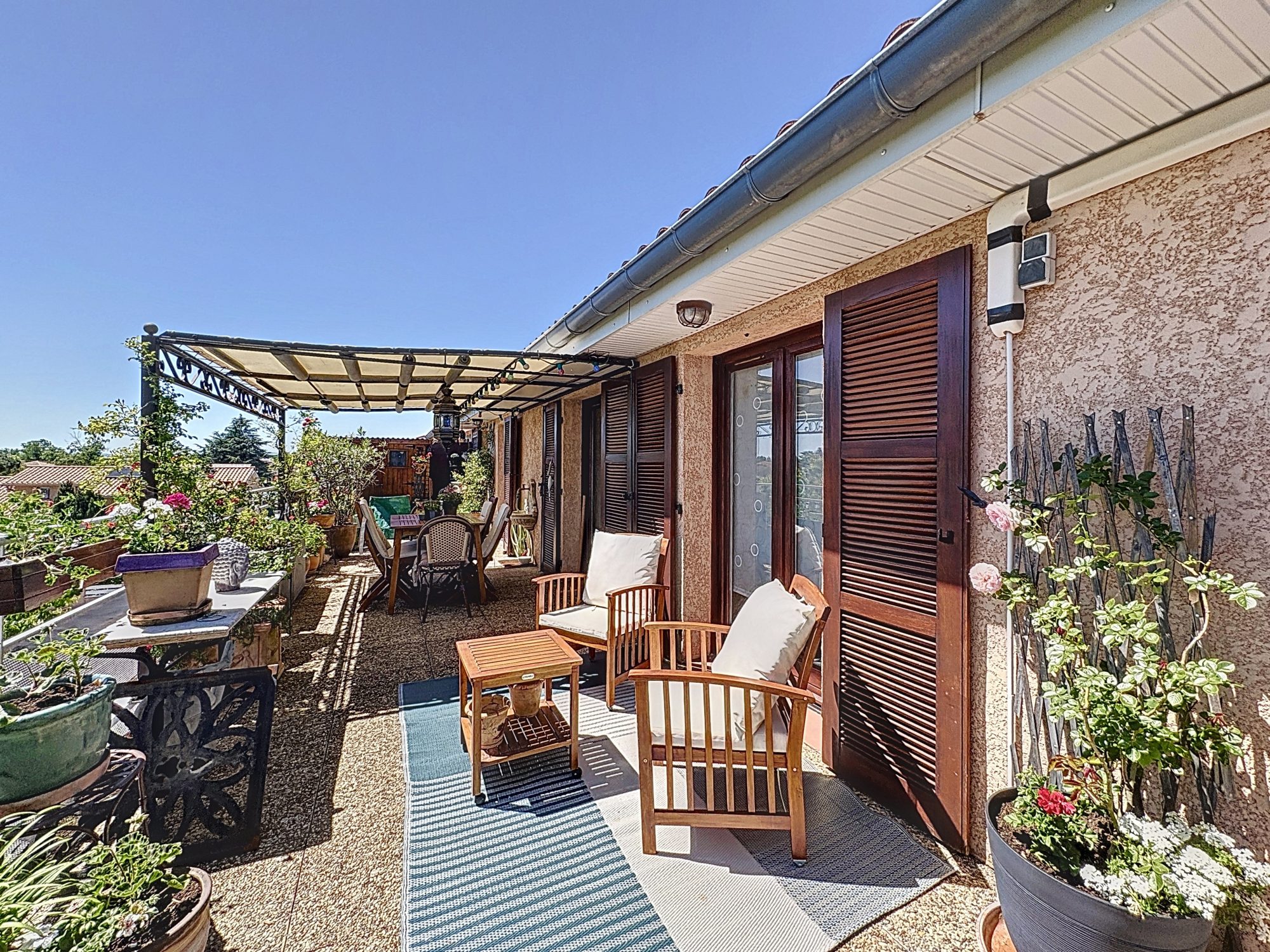 T3 avec grande terrasse à vivre