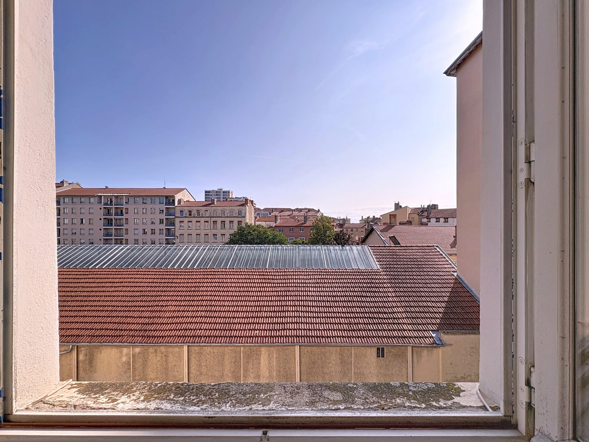 SOUS OFFRE - T4 de 82 m² avec vue imprenable à 200 m du métro Croix Rousse Lyon 69004