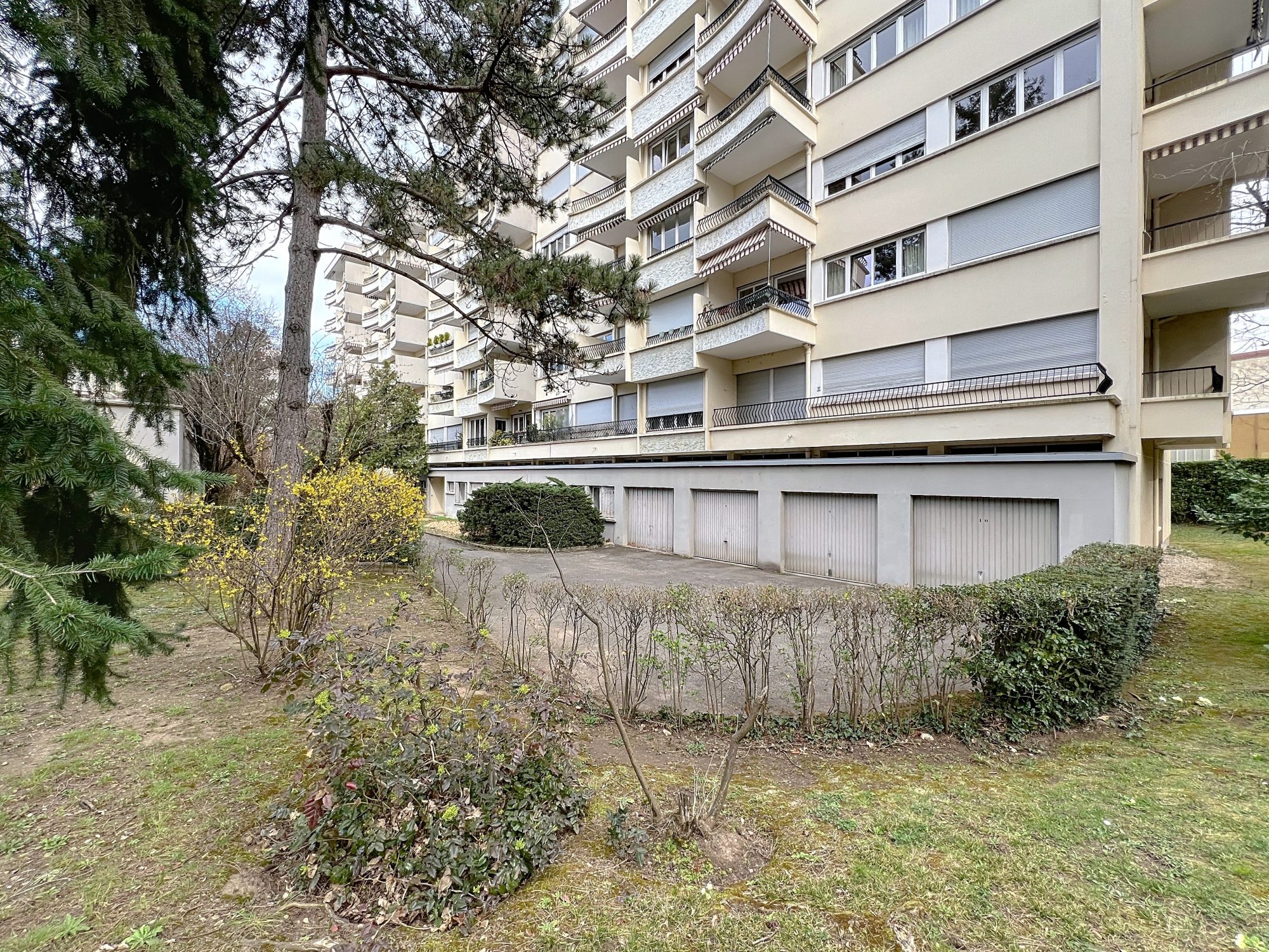 APPARTEMENT T4/5