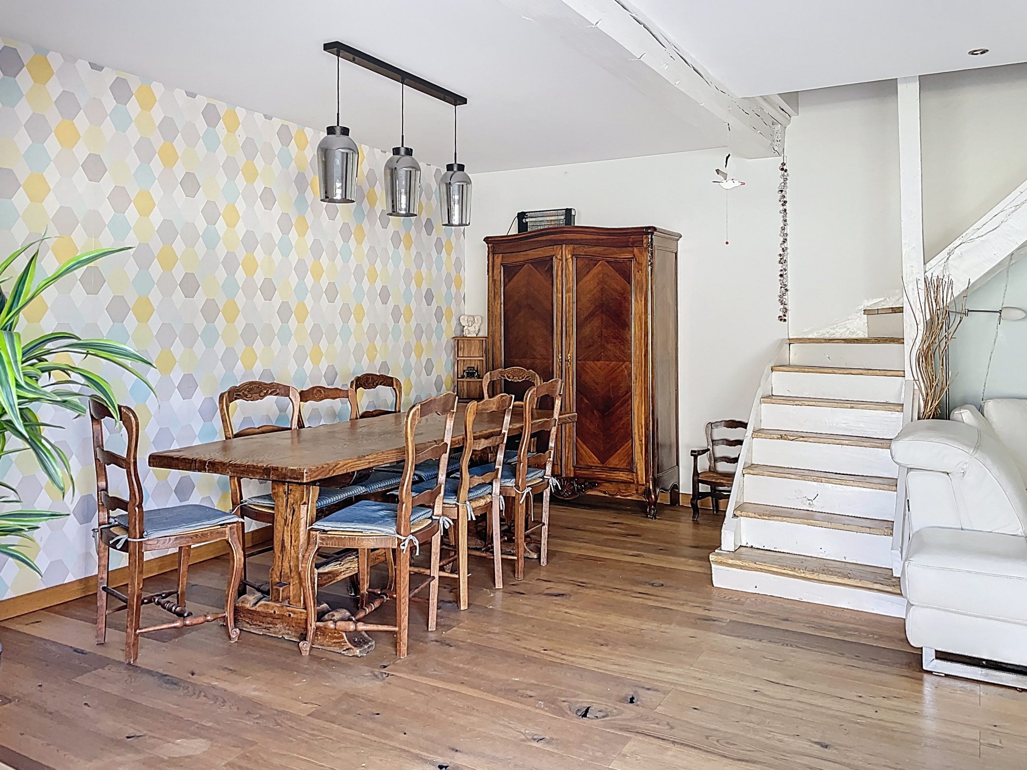 Corps de ferme 269 m² - 7 pièces - terrain 1479 m² Saint-Didier-sur-Chalaronne 01140