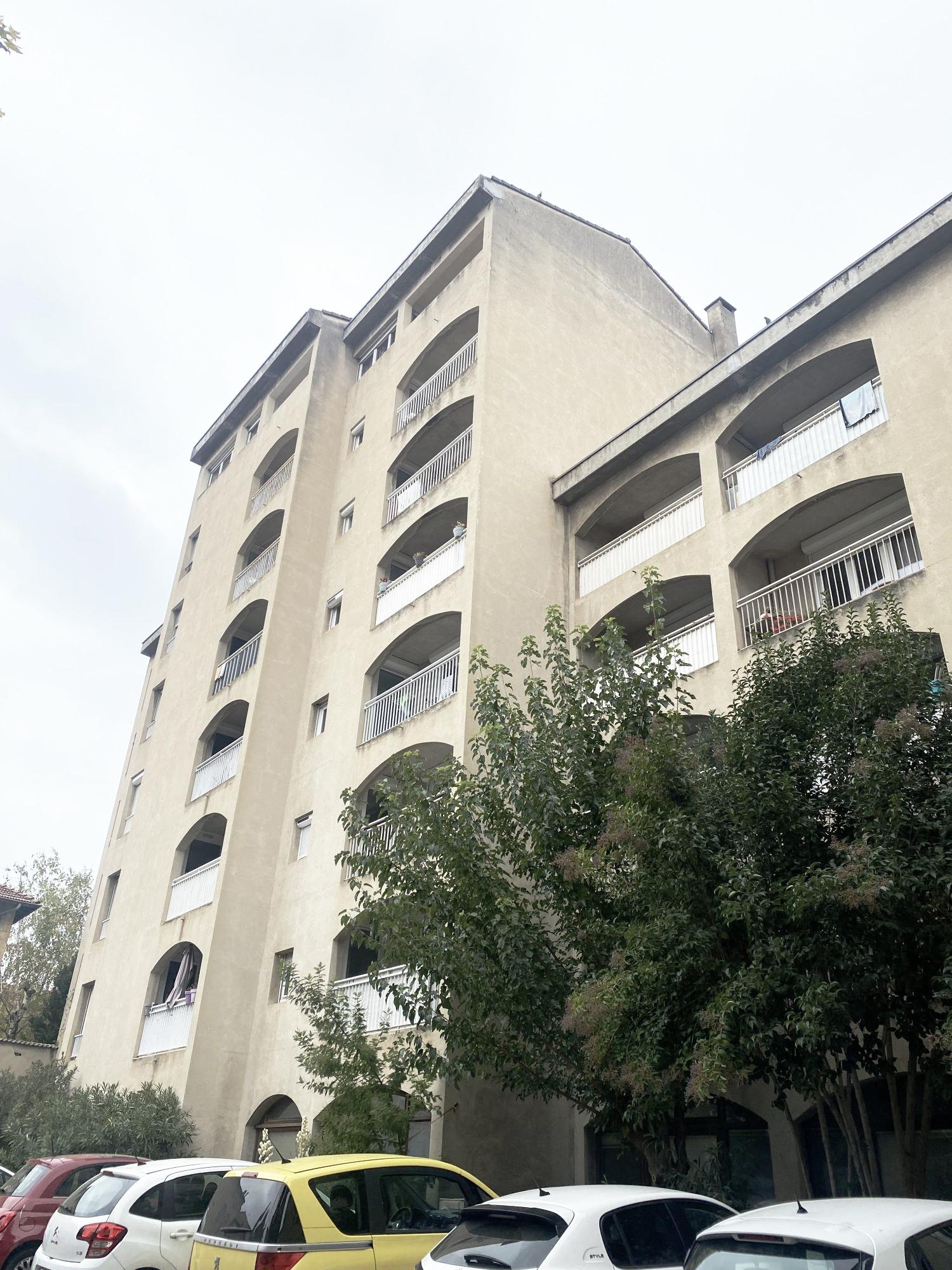 Appartement - 4 pièces - 74 m² - Romans-sur-Isère (26100)