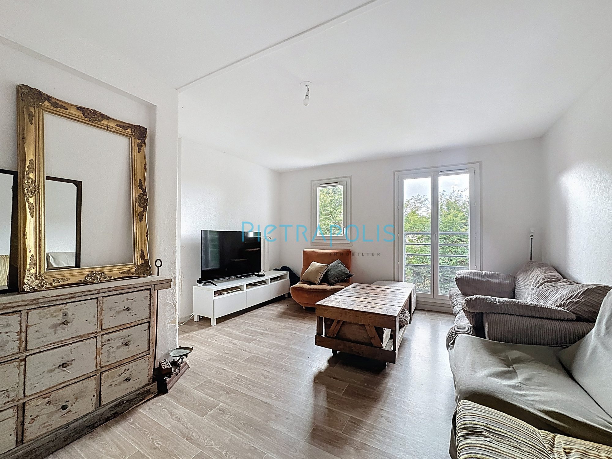 CENTRE VONNAS - 84m² - 3 CHAMBRES - GARAGE