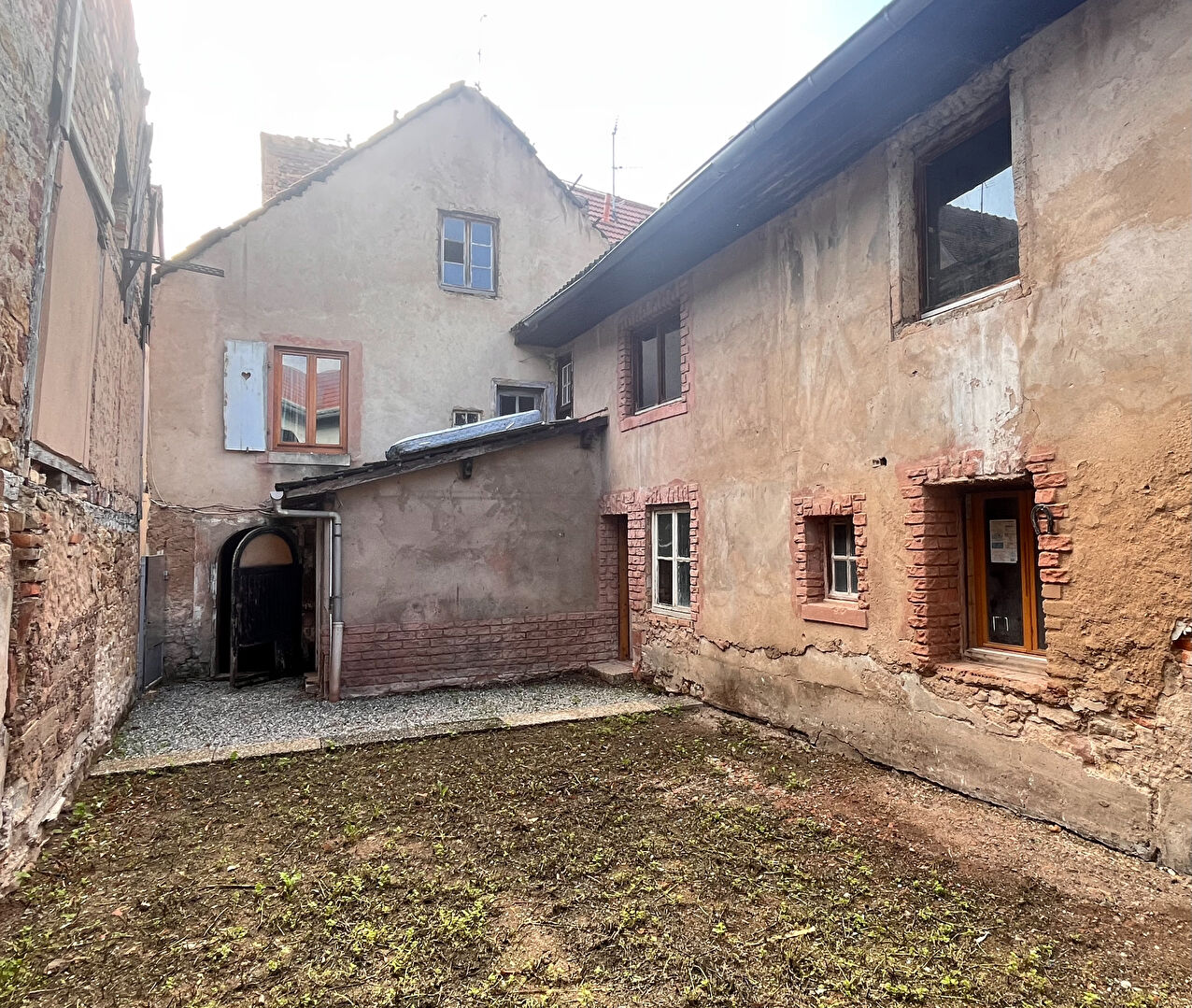 MAISON DE VILLE À RÉNOVER - MOLSHEIM - CENTRE-VILLE