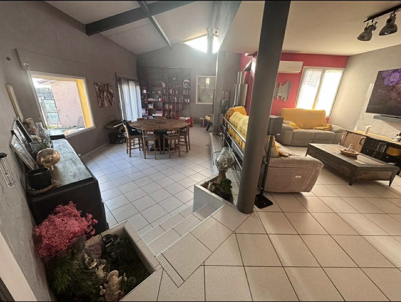 Maison - 8 pièces - 290 m² - Saint-Clair (07430)