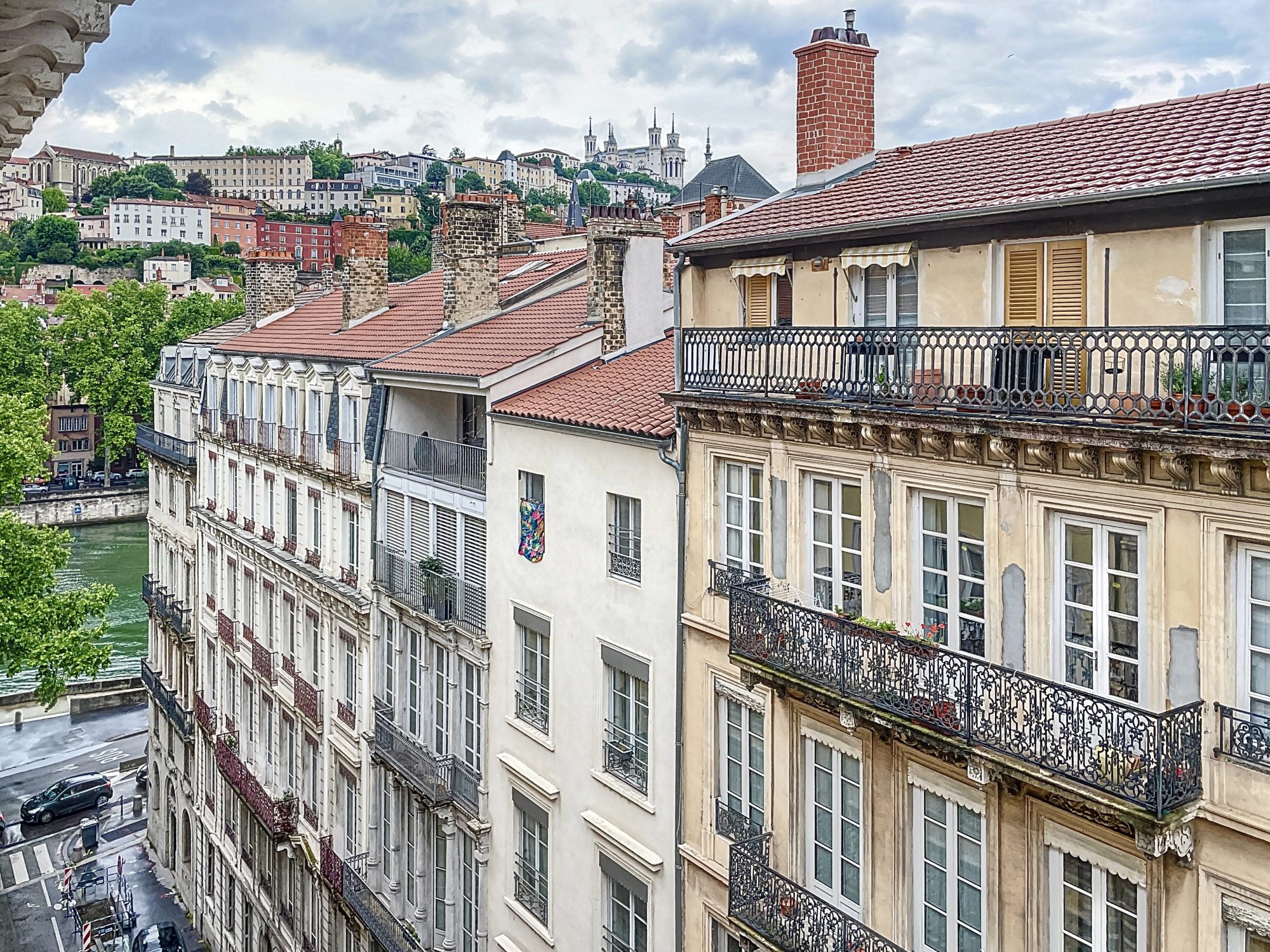 *Sous offre* Ainay T1 bis dernier étage vendu loué