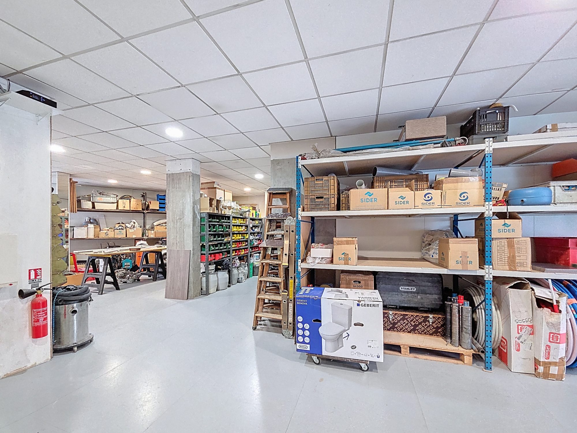 LOCAL COMMERCIAL - BUREAUX 128M2 DIVISIBLES Lyon 69007