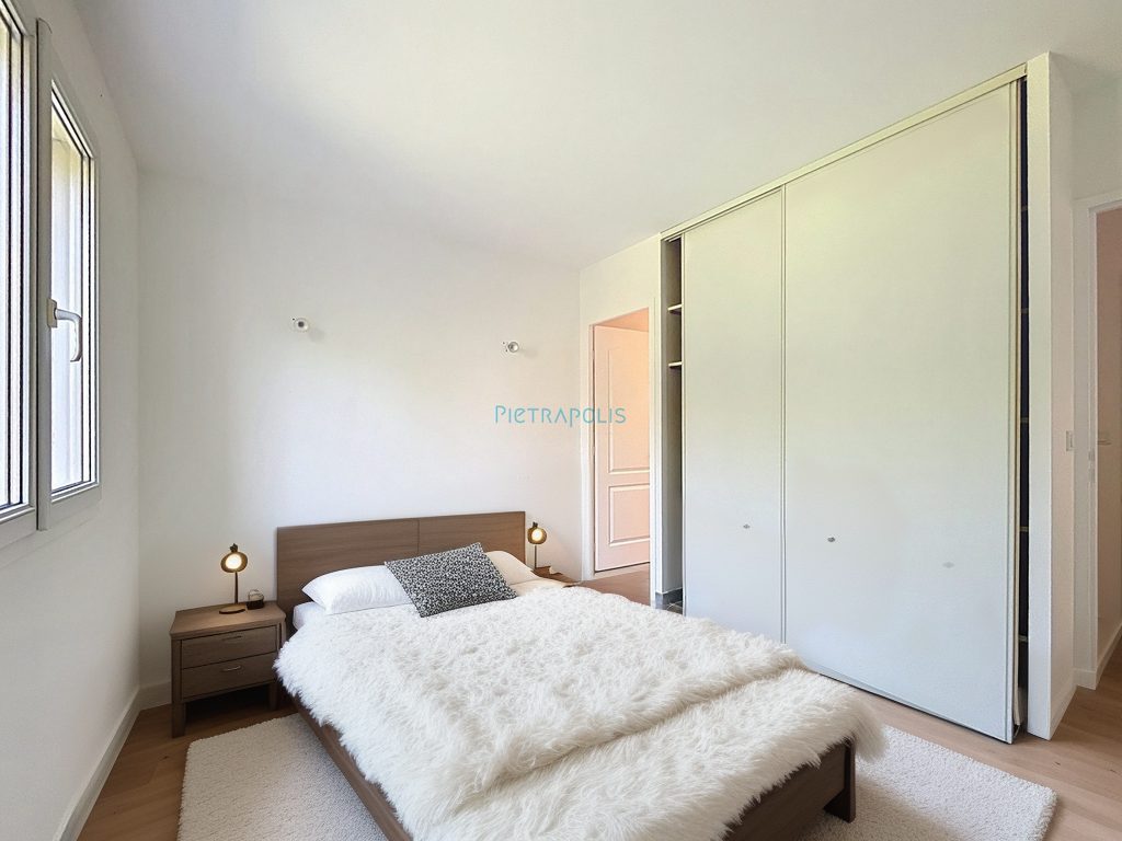 MAISON SAVIGNEUX   VENDUE Savigneux 01480