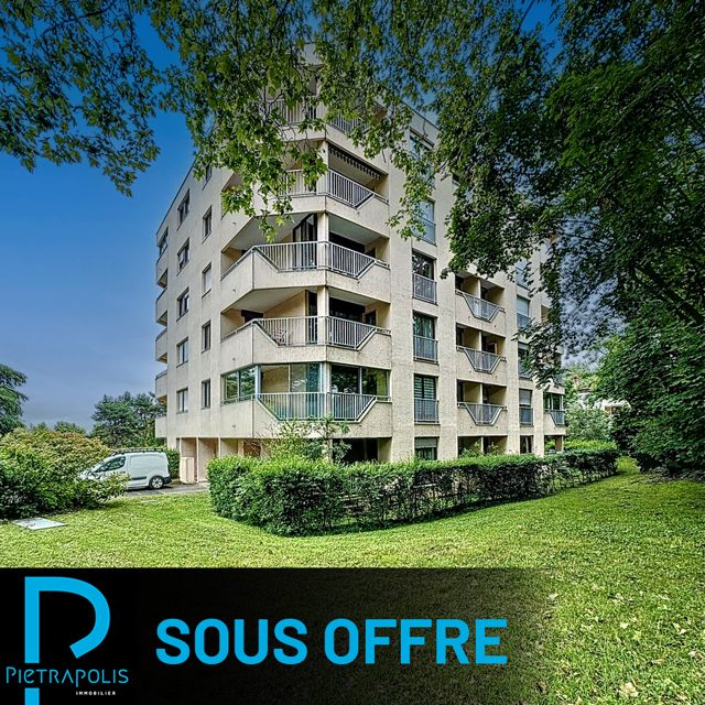 Appartement T2 de 72m² au 4/5 étages avec ascenseur, balcon de 15m²