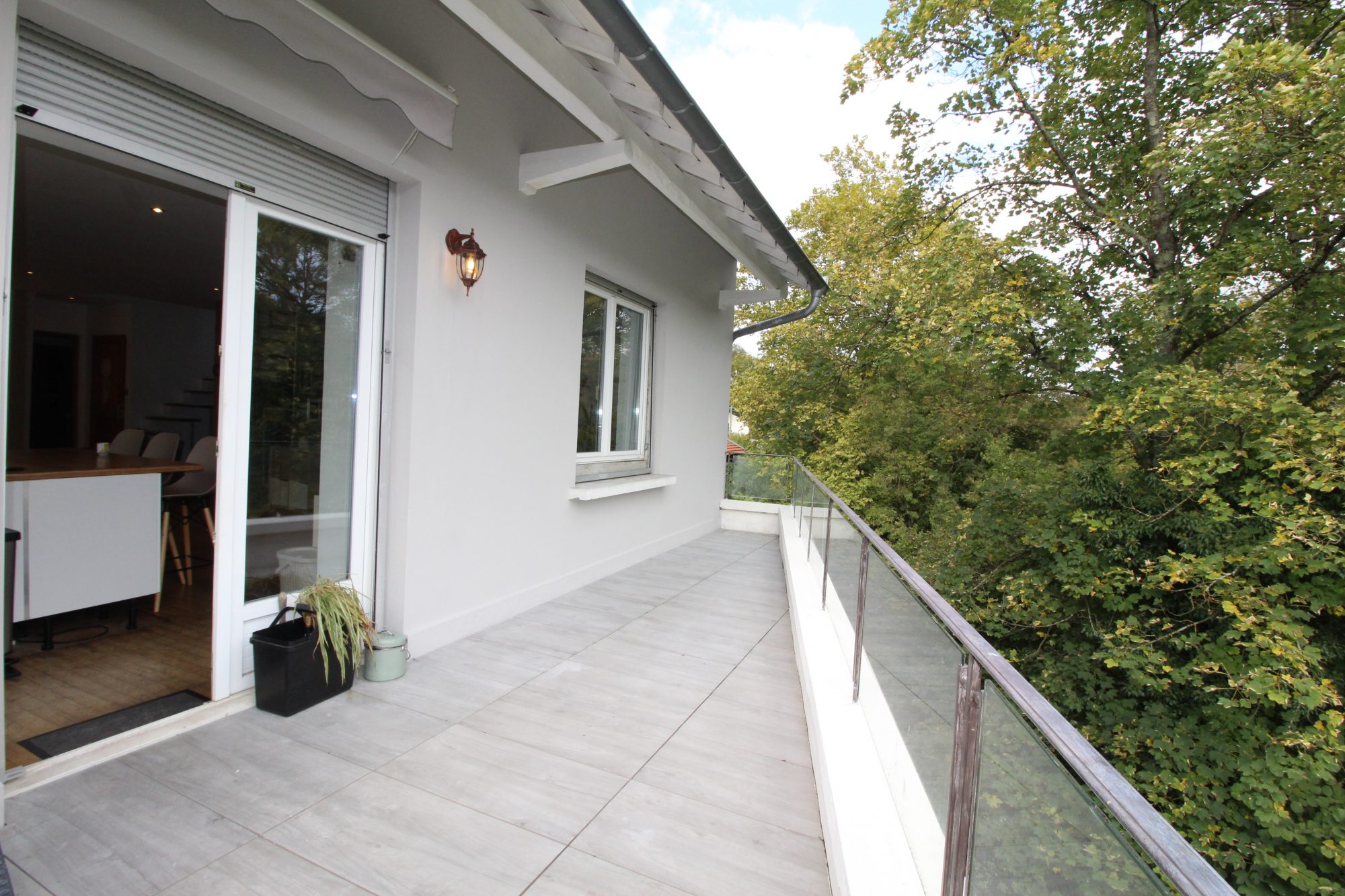 Maison charmante avec terrasse et vue dégagée sur la verdure Pont-Évêque 38780