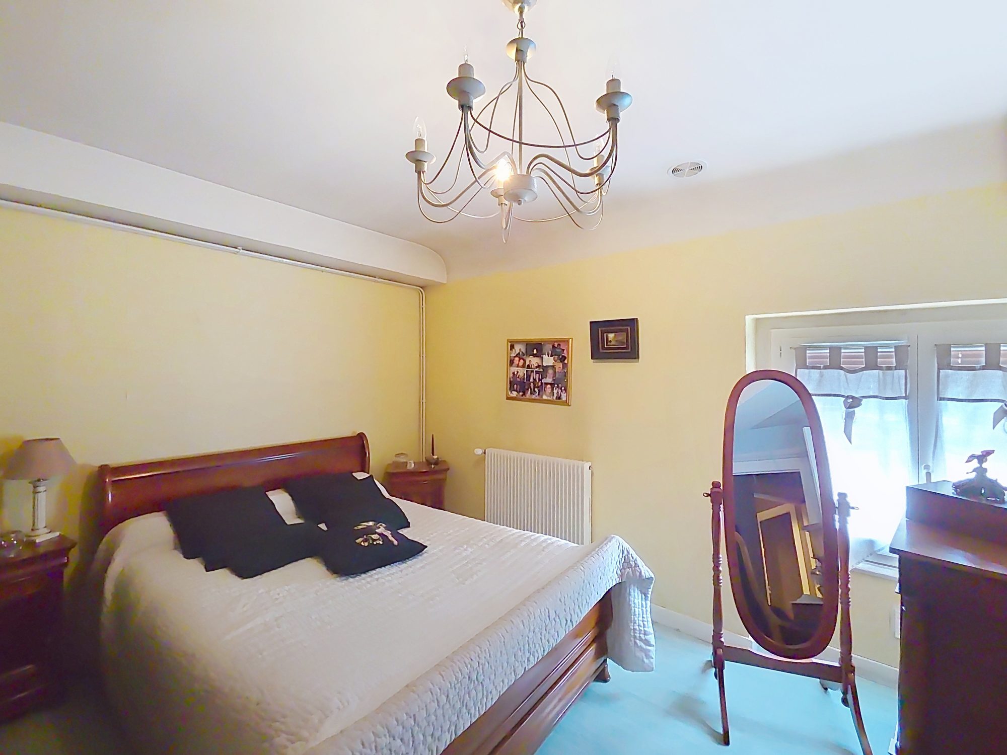 Appartement ancien 105 m² centre-ville proche quais de Saône Chalon-sur-Saône 71100