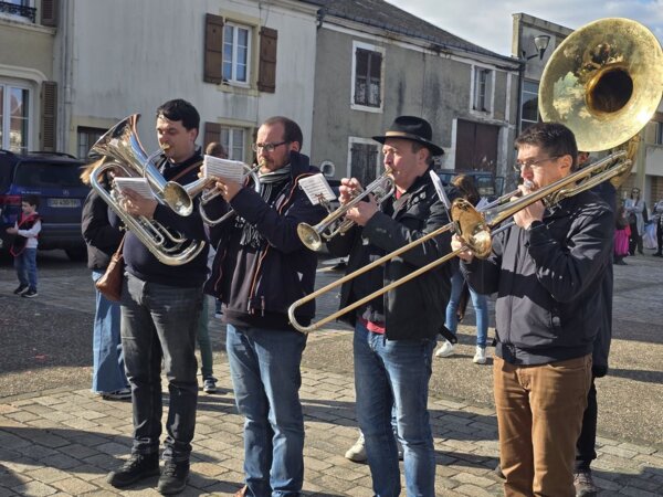 CARNAVAL A DOUZY 2025