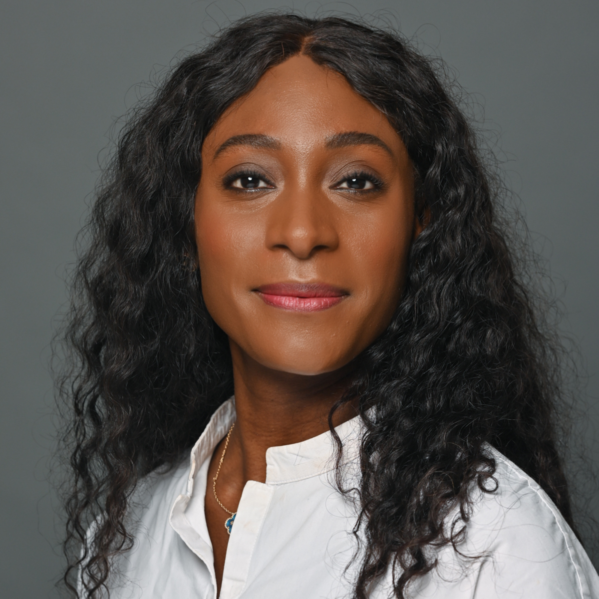 Cynthia Vungbo consultant immobilier chez efficity