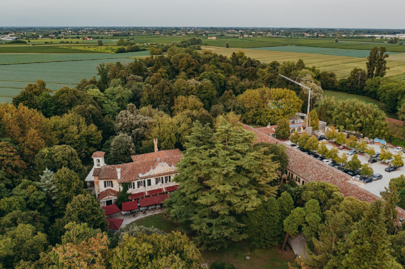 VILLA LUPPIS