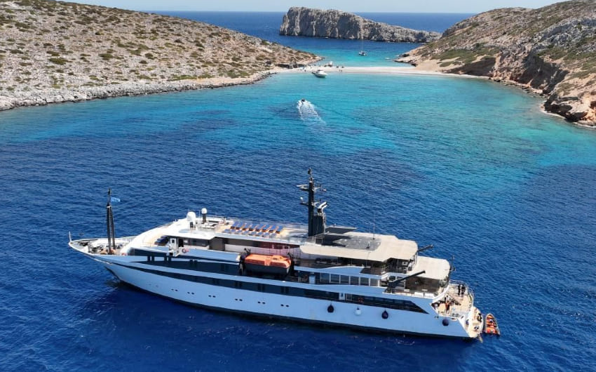 M/Y Voyager