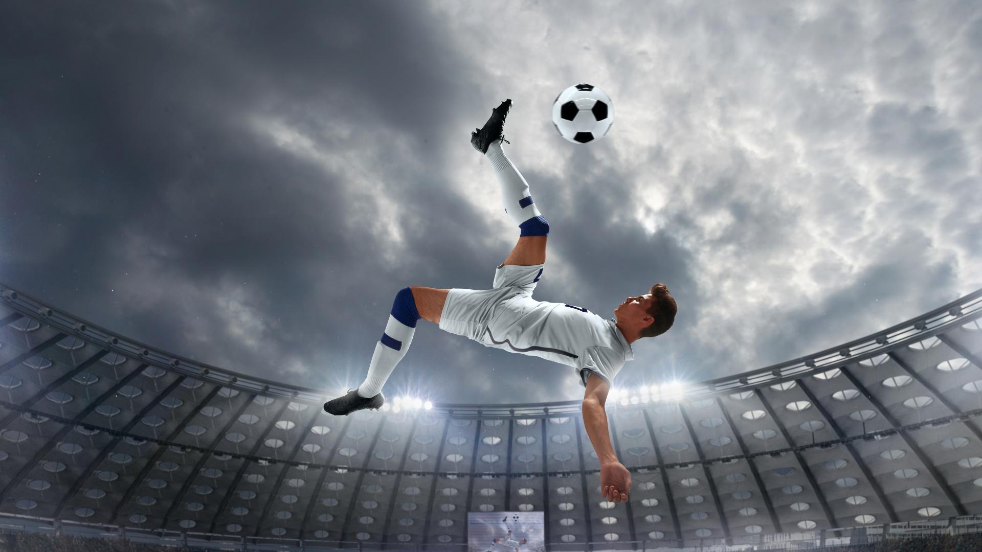 Elevn &ndash; The Football Social Network