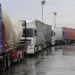 Дальнобойщики на Балканах блокируют погранпереходы в знак протеста против новых правил въезда в ЕС