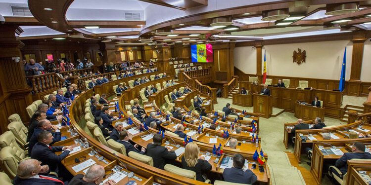 Молдавский парламент проведёт пленарное заседание в пятницу