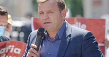 Нэстасе: Прошу прокуратуру проверить, как Плахотнюк получил молдавский паспорт в день побега.