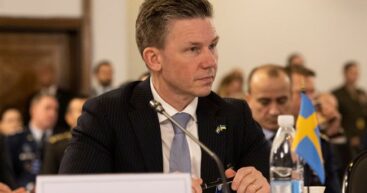 Швеция призывает Европу перейти в «военный режим» для защиты мира