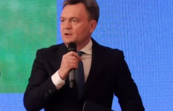 Правительство Молдовы  сделало молодёжи  предложение о годичной доплате при первом трудоустройстве