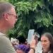 Кишинёв : начальник Управления полиции Марин Гараз лично снимает протестующих