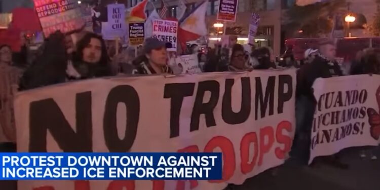 Чикаго: массовые задержания мигрантов, протесты и рост преступности