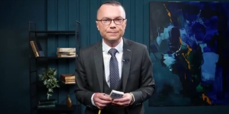 Георге Гонца объяснил почему если идёт речь о коррупции, то она не без ведома президентки