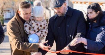 Трагикомедия на асфальте: министр и блогер открыли дорогу — всего 715 метров