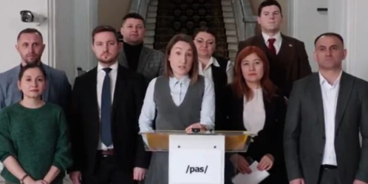 Политический театр вместо бюджета: Как советники PAS блокируют жизнь Кишинева, прикрываясь «шпионскими играми»