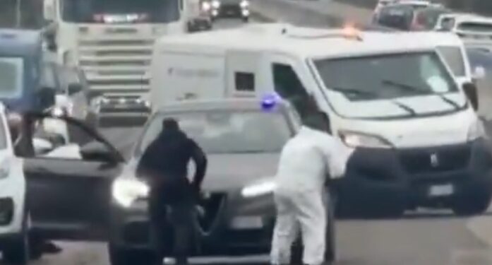 Огненная засада в Апулии: дерзкое ограбление инкассаторов на юге Италии